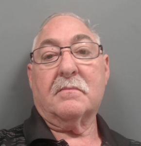 Robert Walterman Cross Jr a registered  of Florida