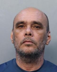 Omar Hernandez Guichard a registered Sexual Offender or Predator of Florida