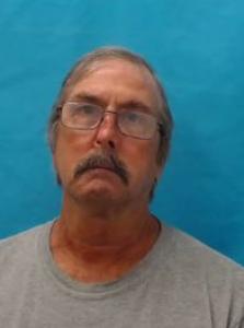 Rodney Eugene Hennecy a registered Sexual Offender or Predator of Florida