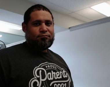 Elvis Enrique Gonzalez a registered Sexual Offender or Predator of Florida