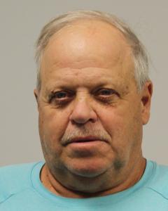 Michael P Seningen Jr a registered Sex Offender of Delaware