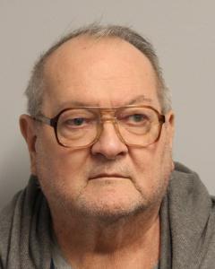 George E Macdonald a registered Sex Offender of Delaware