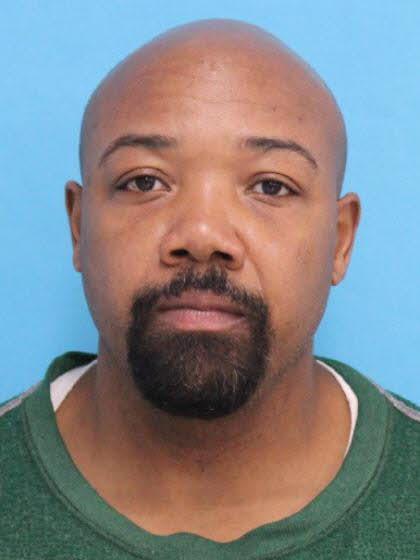 Deangleo Charles Davis a registered Sex Offender of Michigan