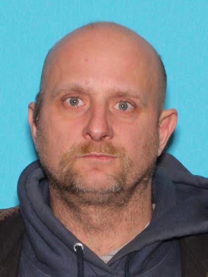 Christopher Lee Susewitz a registered Sex Offender of Michigan