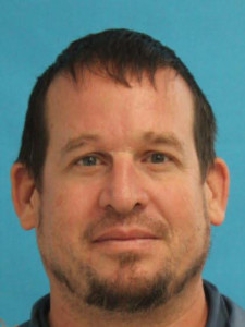 Dustin York Plamondon a registered Sex Offender of Michigan