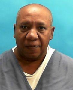 Kenneth De-von Robinson Sr a registered Sexual Offender or Predator of Florida