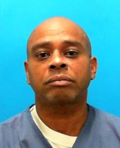 Lawrence Lamar Staten a registered Sexual Offender or Predator of Florida