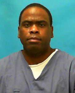 Roderick Elbert Washington II a registered Sexual Offender or Predator of Florida