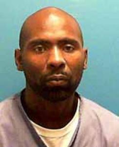 Robert Latarvious Tate Jr a registered  of Florida