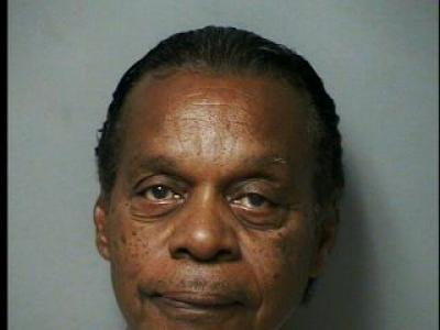 Donald Ricardo Fields a registered Sexual Offender or Predator of Florida