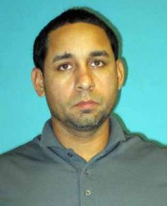Larry Miguel Mudgett Robles a registered Sexual Offender or Predator of Florida