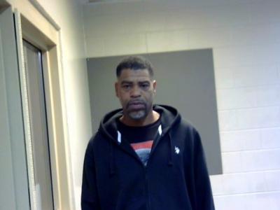Derrick Lamont Newman a registered Sexual Offender or Predator of Florida