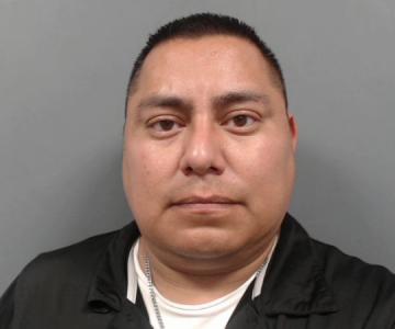 Mario Alberto Hernandez a registered Sexual Offender or Predator of Florida