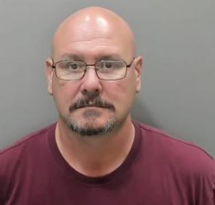 Travis Mathew Kee Sr a registered Sexual Offender or Predator of Florida
