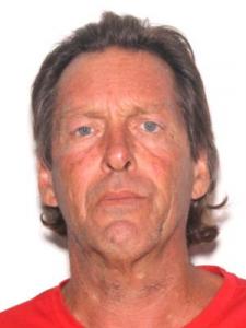 Larry Wayne Riddle a registered Sexual Offender or Predator of Florida