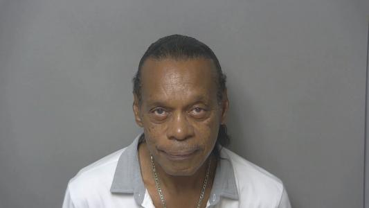 Donald Ricardo Fields a registered Sexual Offender or Predator of Florida