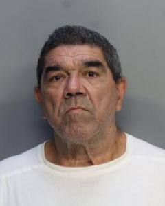 Roberto Perez-suarez a registered Sexual Offender or Predator of Florida