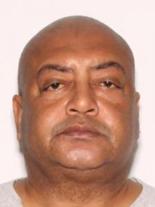 Darrell Reonard Huggins a registered Sexual Offender or Predator of Florida