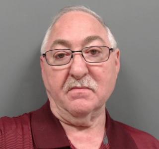 Robert Walterman Cross Jr a registered  of Florida