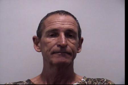 Louis E Cadle Jr a registered  of Florida