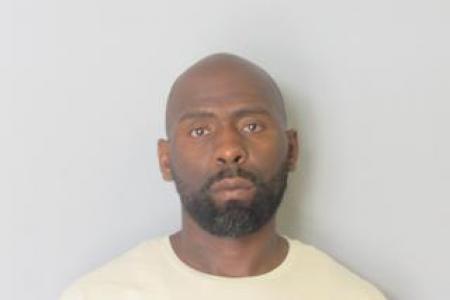 Robert Latarvious Tate Jr a registered  of Florida