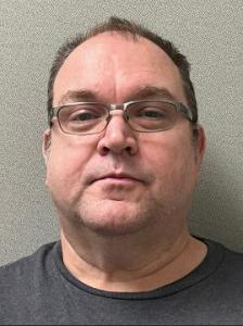 Benjamin Joseph Mckenzie a registered Sexual Offender or Predator of Florida