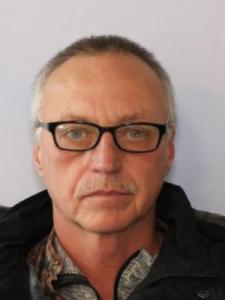 Bryan Edwin Jones a registered Sexual Offender or Predator of Florida