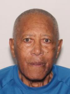 Leon Lanier Knowles III a registered  of Florida