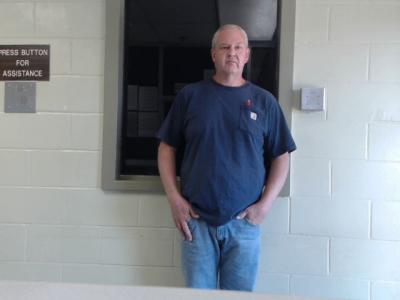 William Bill Hendry a registered Sexual Offender or Predator of Florida