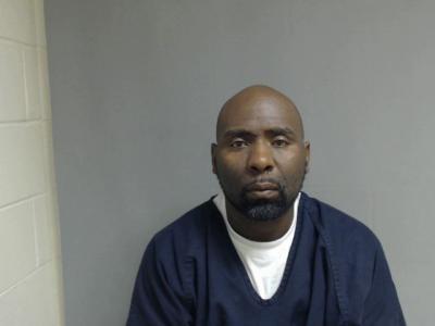 Robert Latarvious Tate Jr a registered  of Florida