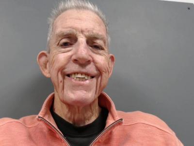 Derrick Lynn Brewster a registered Sexual Offender or Predator of Florida