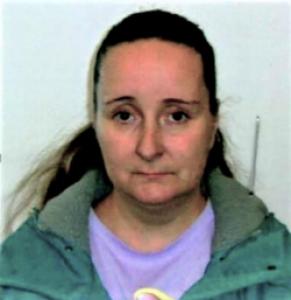 Lori Estelle Mccormack a registered Sex Offender of Maine