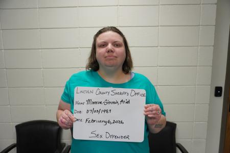 Ariel Elizabeth Monroe a registered Sex or Violent Offender of Oklahoma