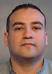 Moses Soto-hernandez Oscar a registered Sex Offender of New Jersey