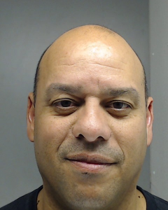 Roberto Isaiah Perez a registered Sex Offender of Pennsylvania