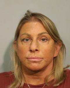 Debbie Lynn Ianniciello a registered Sex Offender or Other Offender of Hawaii