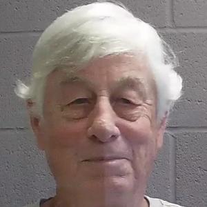 Kevin Paul Mullenniex a registered Sex Offender of Oregon
