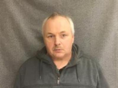 Lonnie H Bengston a registered Sex Offender of Wisconsin