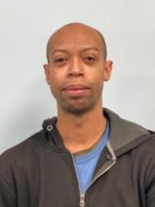 Donovan Suggs a registered Sex Offender of Wisconsin