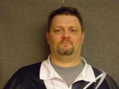Thomas L Ball Jr a registered Sex Offender of Wisconsin