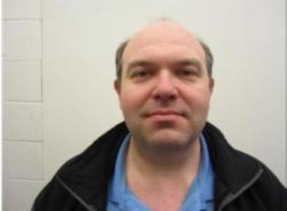 Lennard D Stoeklen Jr a registered Offender or Fugitive of Minnesota