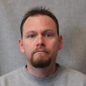 Brandon D Fahley a registered Sex Offender of Wisconsin