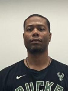Gerald Tucker a registered Sex Offender of Illinois
