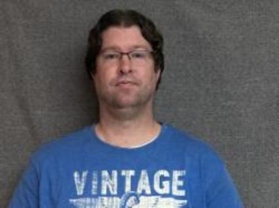 Ryan W Holtz a registered  of Wisconsin