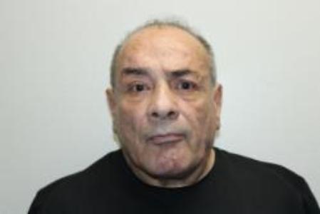 Luis D Esquivel a registered Sex Offender of Wisconsin