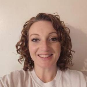 Ashley Renee Flores a registered Sex Offender of Illinois