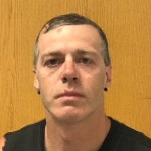 William R. Thomas Jr a registered Criminal Offender of New Hampshire