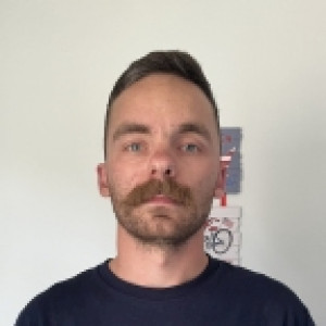 Erik W. Peterson a registered Criminal Offender of New Hampshire