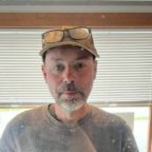 Wayne R. King Jr a registered Criminal Offender of New Hampshire