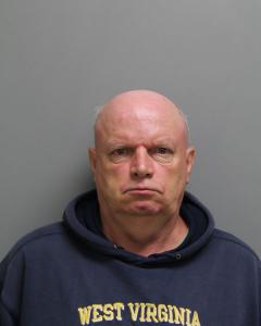Dewey Hunter Simmons a registered Sex Offender of West Virginia